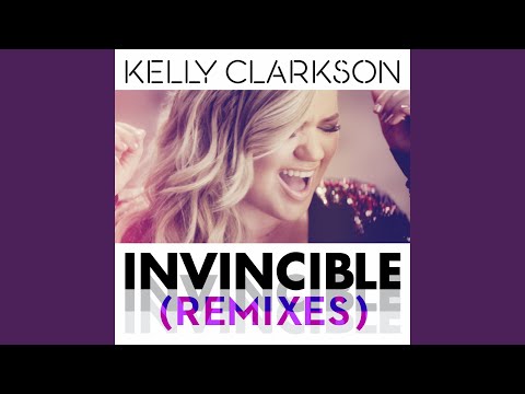 Videoclip de Invincible (TyDi Radio Mix) — Kelly Clarkson