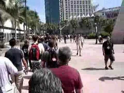 San Diego Comic-Con 2007: Walking the Line to Hall H