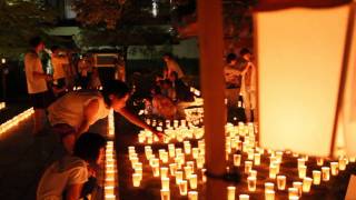 preview picture of video '厳かな数千の光、加賀山代温泉「万灯会」と「夏祭り」'