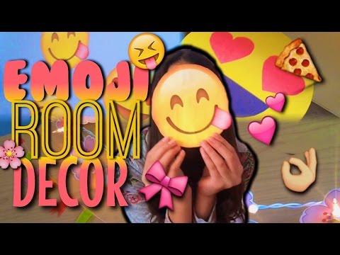 DIY EMOJI ROOM DECOR😍💕😂 (emoji lights, emoji wall...