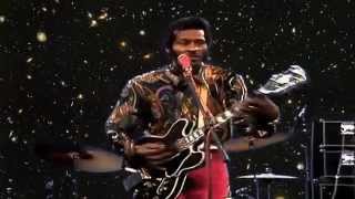 Alien Chuck Berry performs Johnny B. Goode in outer space