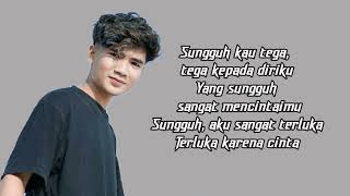 Download lagu Syahriyadi - TERLUKA KARENA CINTA (Lirik lagu) mp3