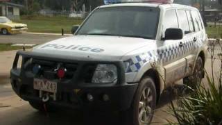preview picture of video 'VICTORIA POLICE MITSIBISHI PAJERO 4WD'