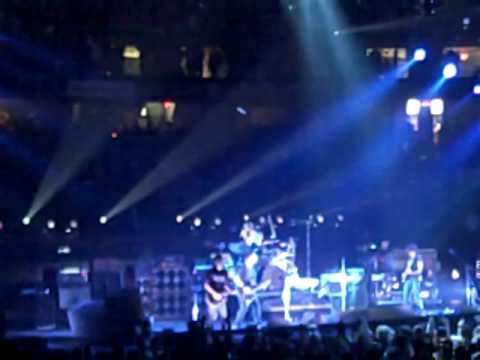 Given to Fly: Pearl Jam @ the Spectrum, Oct. 28, 2009