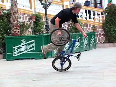 Props 54 - Malaga Scene Report - Flatland BMX - Mid School