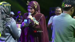 Download lagu PENGOBAT RINDU  - YUZNIA ZEBRO -  REGISTA GROUP mp3