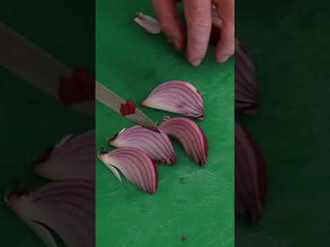 Red Onion Wedges