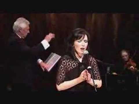 Yulia Townsend - Che Faro