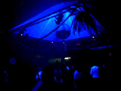 AFRO CAPODANNO 2010 celui live fabrizio fattori @ stargate.AVI