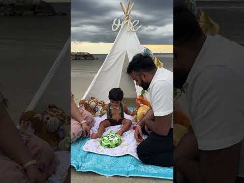 Cake smash at beach #floridababy