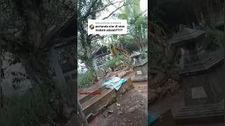 Download lagu THIS GRAVE IS SURROUNDED BY GIANT SNAKES, IS IT A COINCIDENCE OR WHAT? 😱❓#trending #shorts #creep... mp3