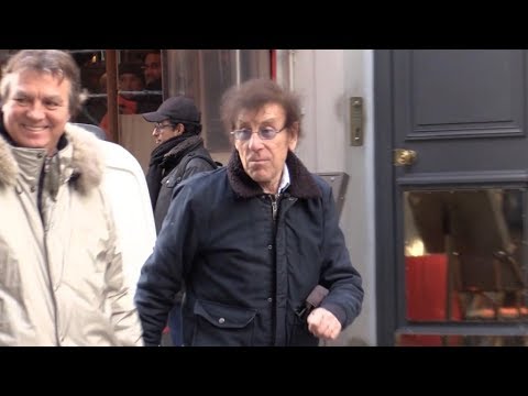 EXCLUSIVE : Alain Souchon, Pierre Souchon and Olivia Ruiz arrive at RTL radio station in Paris