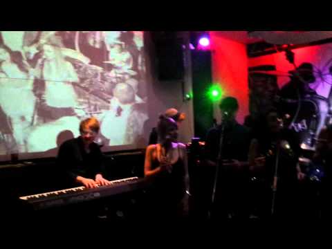 Looking For A Real Love - Van Gelder/Fleming (Caipirihna Jazz Bar, London 2-02-15)