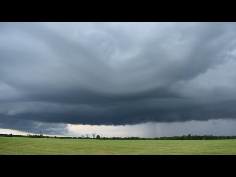 Strong Thunderstorm with Epic Structure and Constant Rolling Thunder - 6/11/21 - Medford, WI