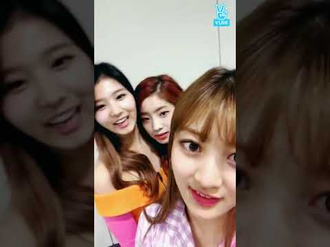 [ENG SUB] TWICE VLIVE “20161231😝”