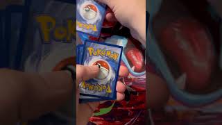 WE HIT THOSE!! #pokemon #pokemonchannel #pokemoncards #huntingthezard #pokemontcg #pokémon #tcg