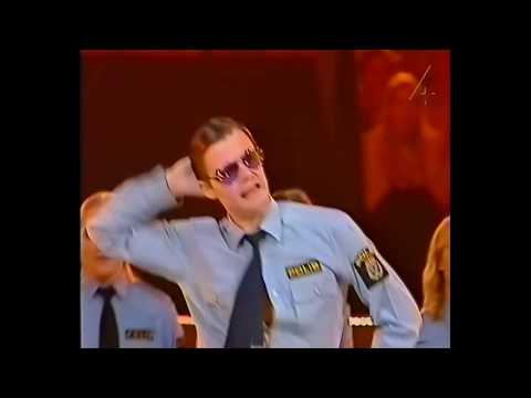 Papi Raul: River Raul & Stockholm Irish Dancers (1998-12-22)