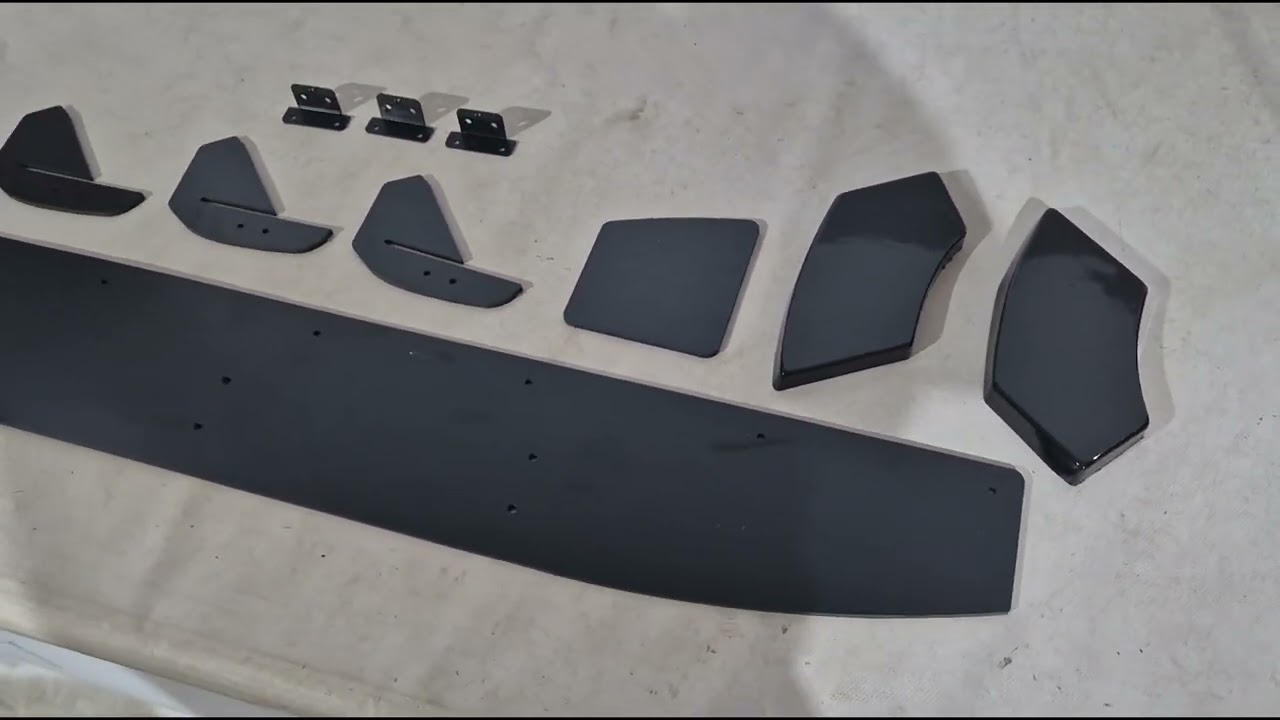Renault Clio IV 2012–2019 Achterdiffuser DPT V-1 (mat zwart) Video 1
