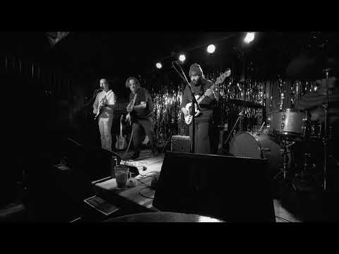 In Circles - “Theo B” (Sunny Day Real Estate cover) @ White Squirrel 11/15/25 Saint Paul, MN