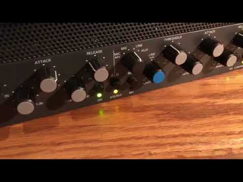 TL Audio C-1 Classic Series Dual Valve Compressor 1990s - Blue image 2