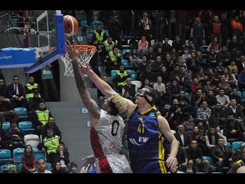 Highlights Brian Qvale vs Muratbey Usak Sportif