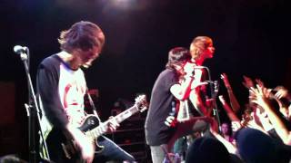 Sleeping With Sirens - If I'm James Dean, You're Audrey Hepburn [LIVE]