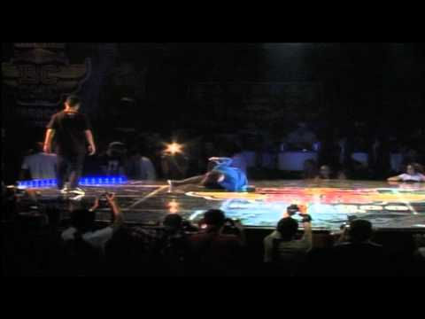 Lil zoo VS Yoriyas Red Bull Bc One Morocco Cypher 2012 FINAL