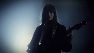 Clara Luciani - Cette Chanson (live solo au Point Ephémère)