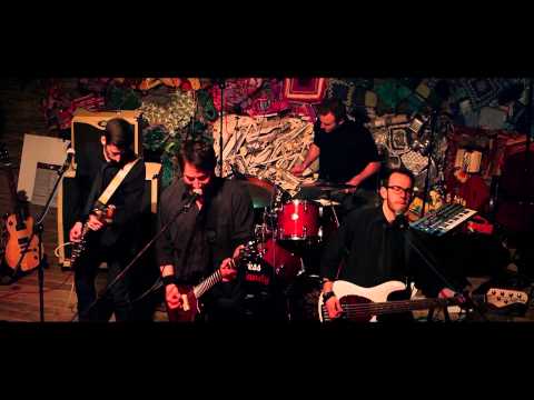 Express Candy - Kill Me (Live clip)