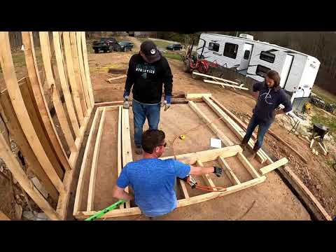 E25 - Let's build this shed