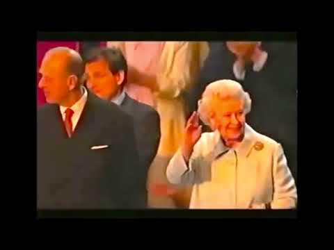 THE LATE DAME EDNA INTRODUCES QUEEN ELIZABETH II IN 2002