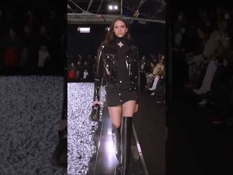 catarina Guedes for courreges fall 2022 #catarina #courreges #fall2022 #model #fashion #runway