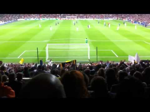 El Madrid Con Su Bandera - Real Madrid