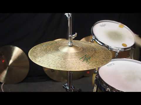 Istanbul Agop 15" Signature Hi Hats - 969g/1218g