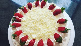 New year special strawberry cake//Home made strawberry crush