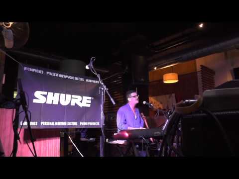 Hunter Hooligan - "Hang Around"