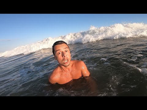 SURFANDO EM CASA COM A PRANCHA NOVA