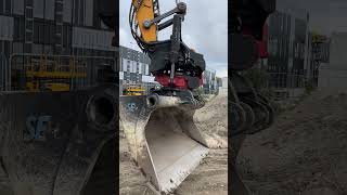 Liebherr R920LC 110kW thumbnail