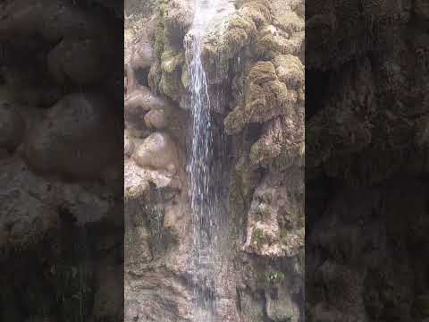 Cascada Los Chorros (Los Chorritos) en el Río Sopocual, Santa Ana, Municipio Ribero del estado Sucre