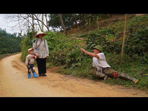 How a single mother saved the life of an elderly man involved in an accident.