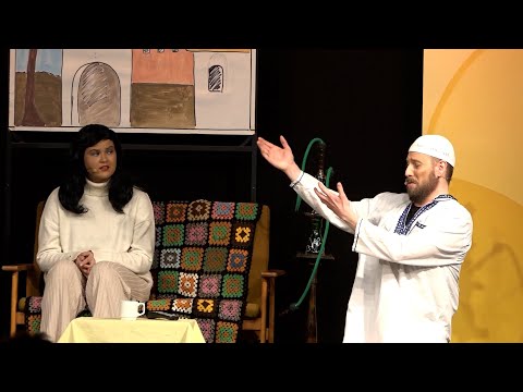 Als Revyen serverer Gas, Gys og Galskab