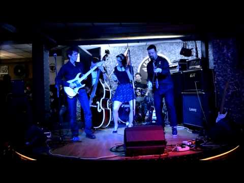 Martina Horejšová - The MayHems - Rockabilly Rhytm