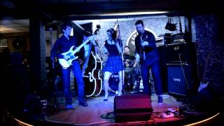 Video The MayHems - Rockabilly Rhytm (cover)