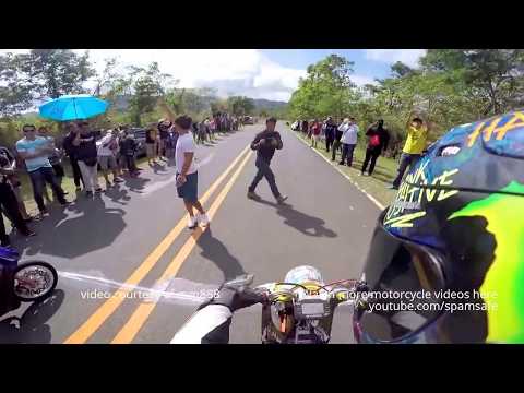 Keren !! balapan liar versi luar negri