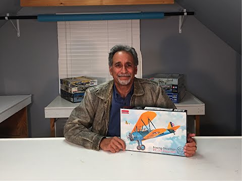 Roden 1/32 scale Boeing Stearman PT-17 tape up review