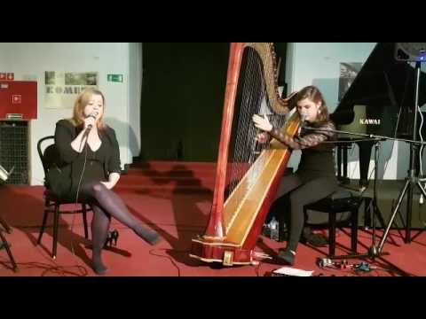 Ide przez sen - Agata Kulis feat. Pia Salvia (Coquelicot Voice& Harp Show)
