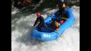 preview picture of video 'Whitewater Rafting in Northern California : Cal Salmon & Smith 4 rivers in 3 days 2/13-2/15/2010'
