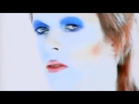 David Bowie - Moonage Daydream