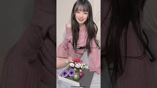 【TikTok】ペットと大人のおもちゃ遊び