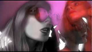 LA Vampires feat. Maria Minerva - Seasons Change